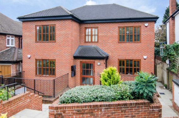1 Bedroom Flat